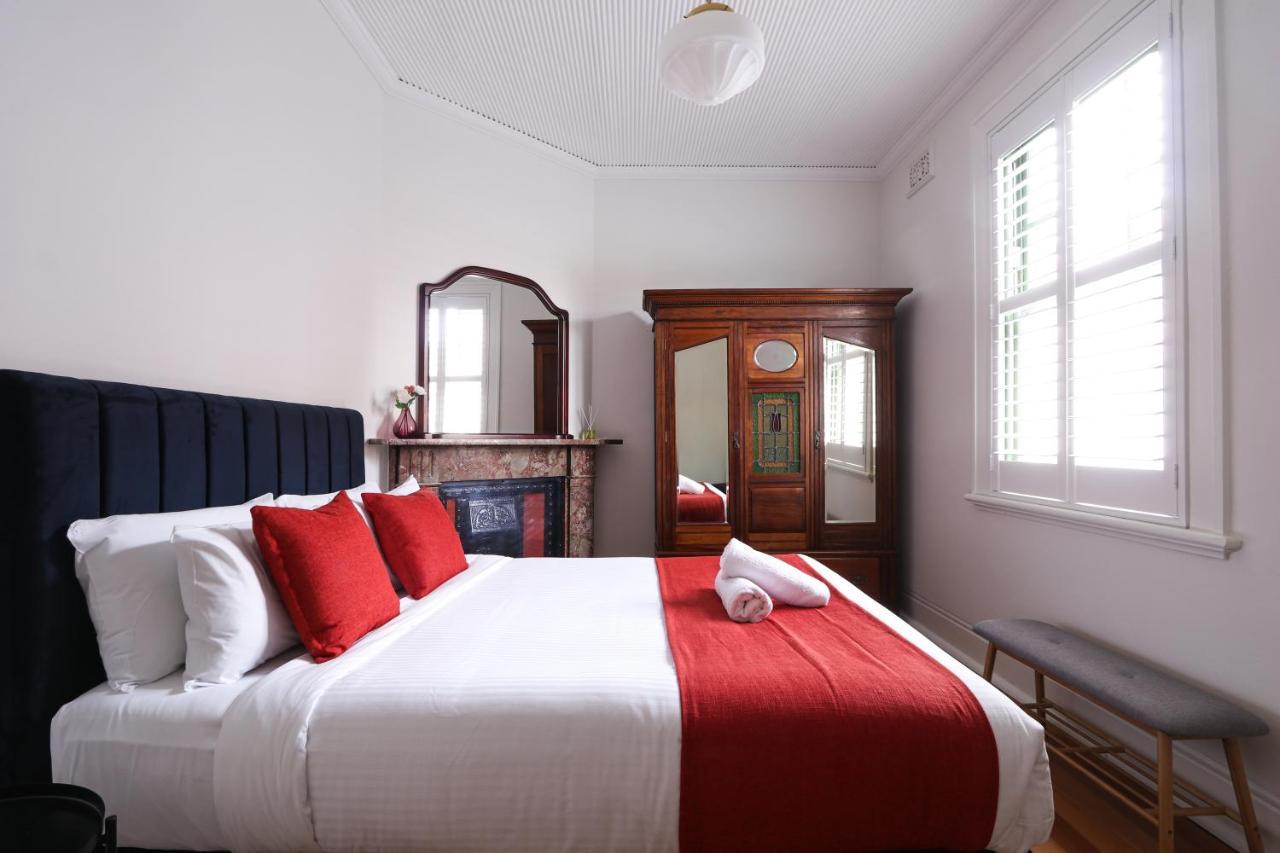 Discover The Rocks - Historical Terrace House Sydney Exterior photo