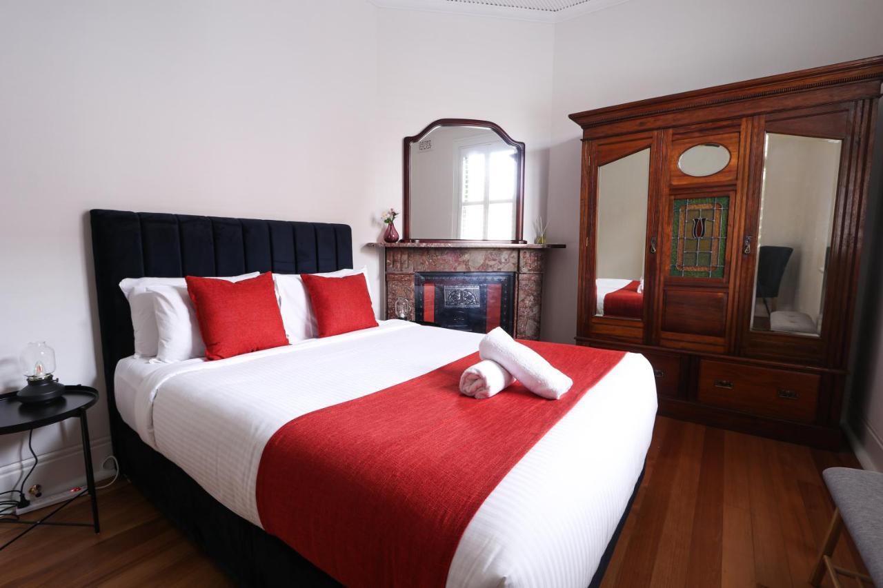 Discover The Rocks - Historical Terrace House Sydney Exterior photo