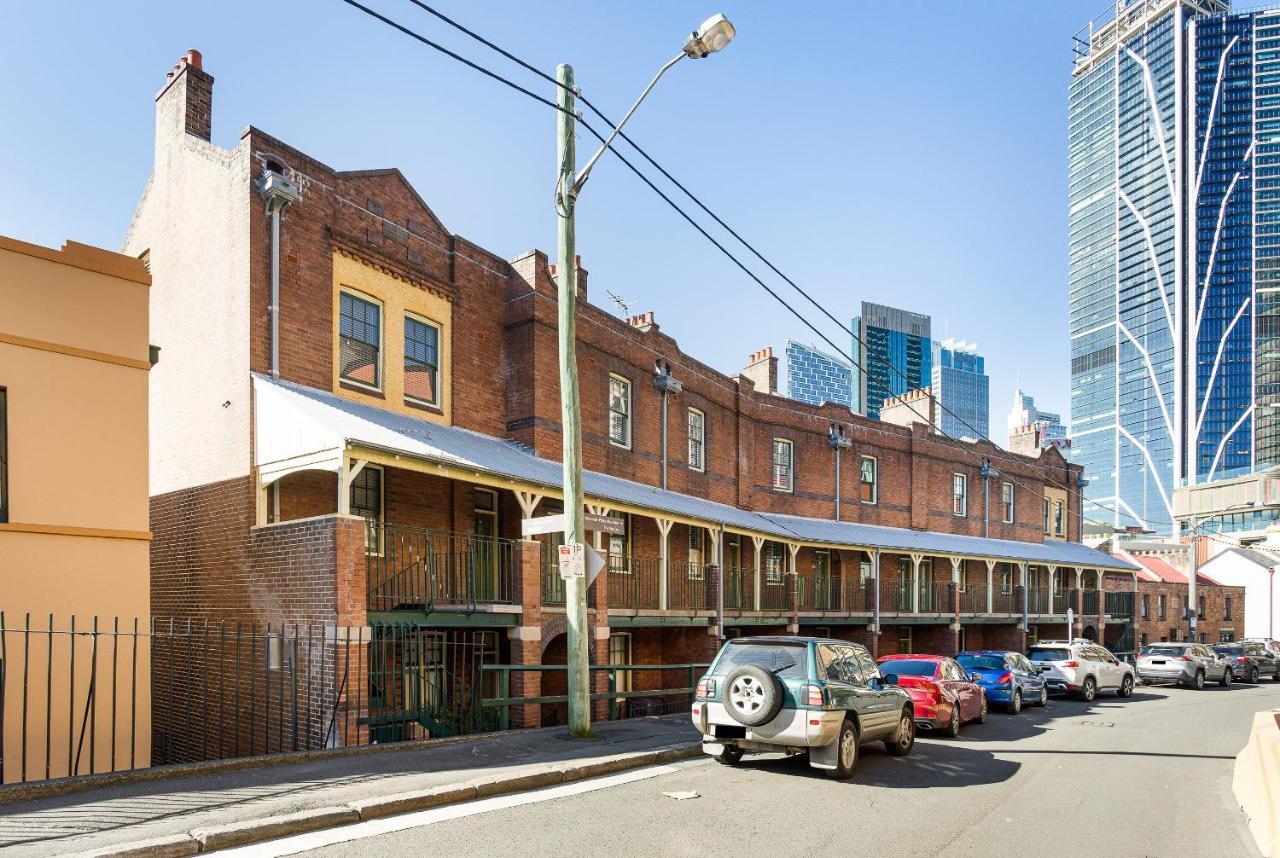Discover The Rocks - Historical Terrace House Sydney Exterior photo