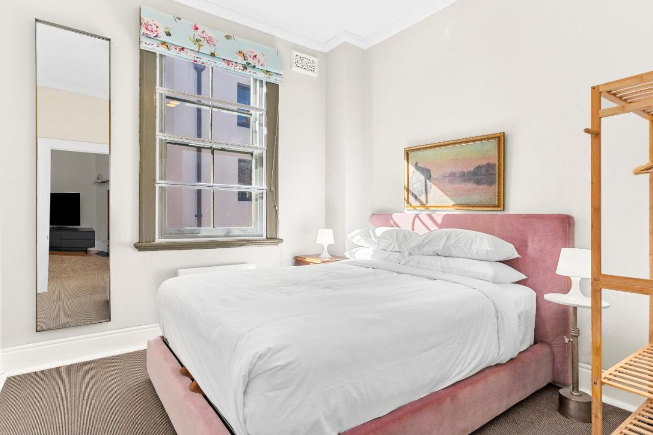 Discover The Rocks - Historical Terrace House Sydney Exterior photo
