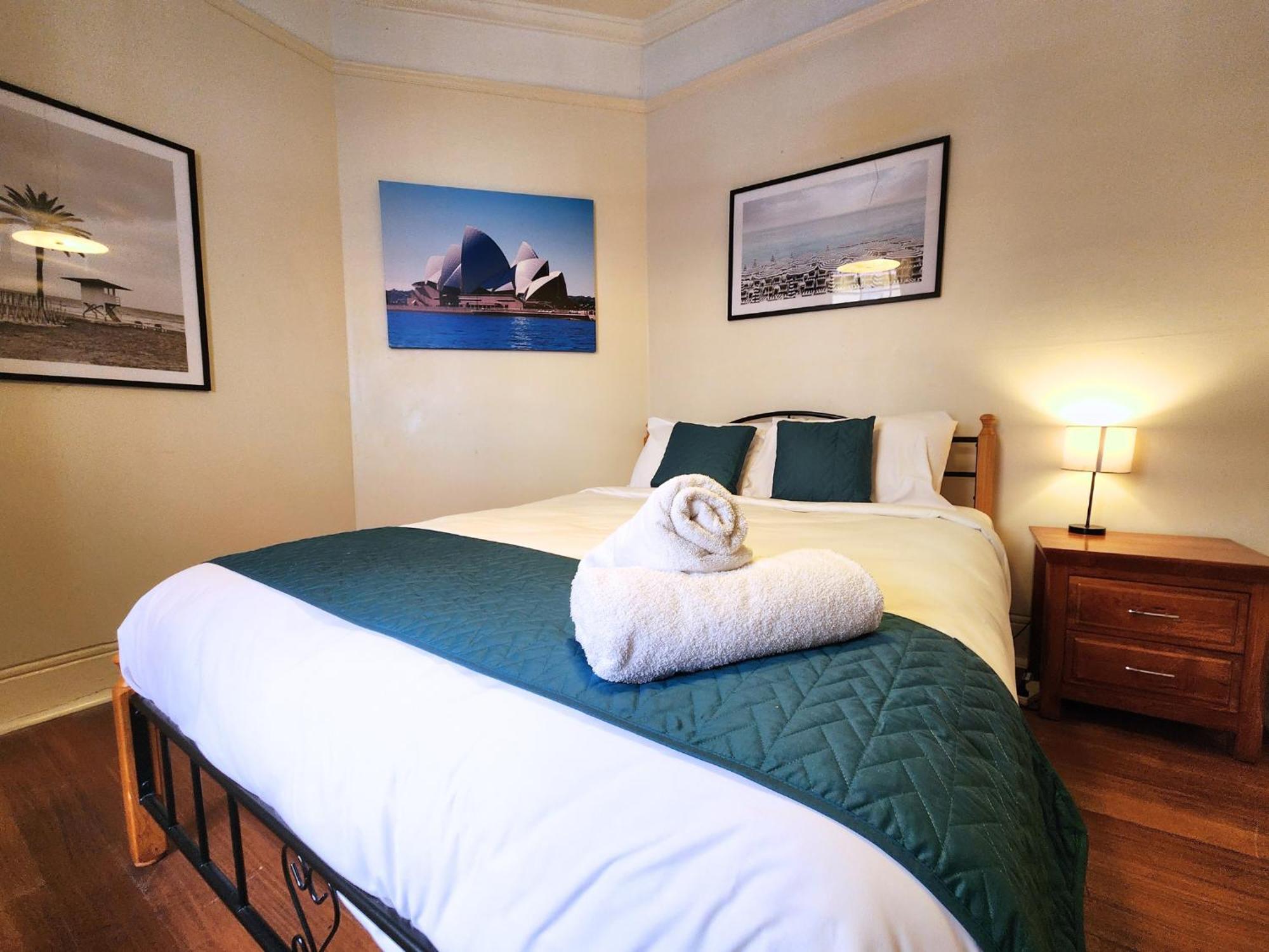 Discover The Rocks - Historical Terrace House Sydney Exterior photo